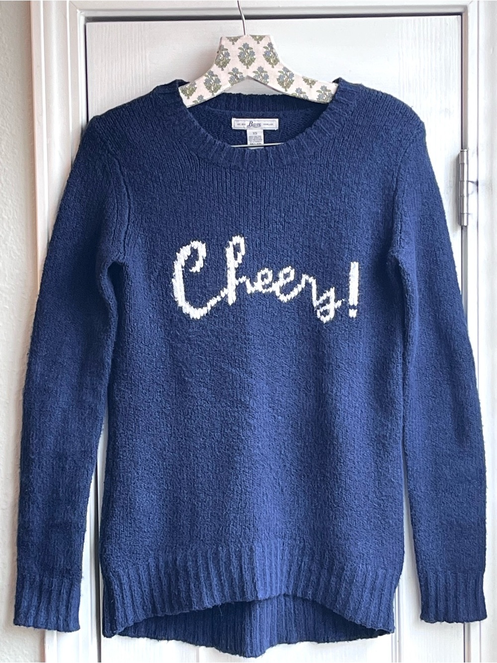 Bass “Cheers!” Graphic Sweater Cozy Knit Navy Blue Cream Women’s Size XS